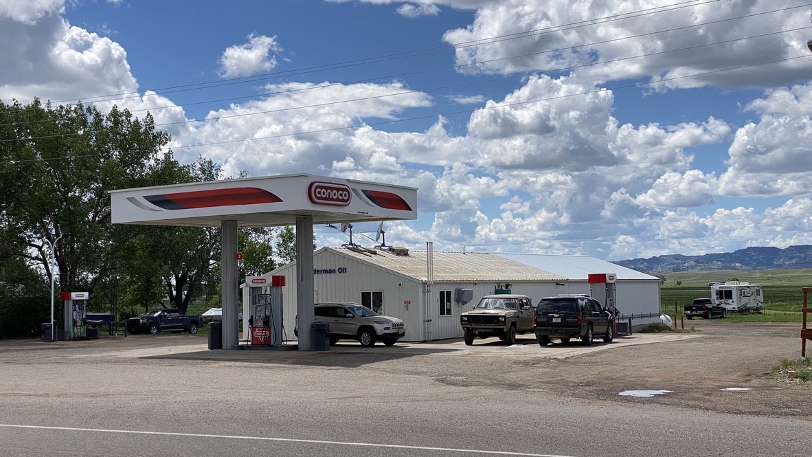 Convenience Store and Sub Shop in Broadus Montana featured image