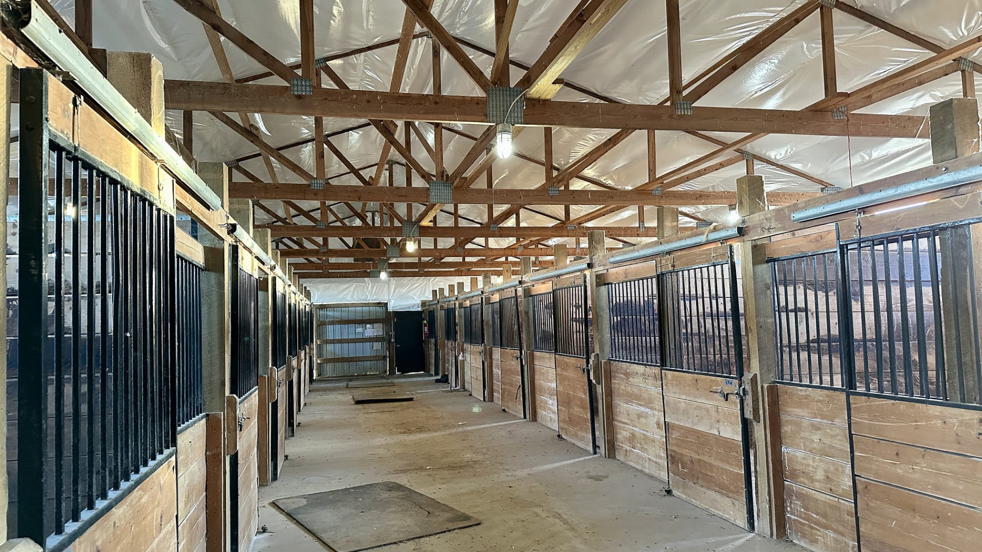 Intermountain Equestrian Center 24 stall barn