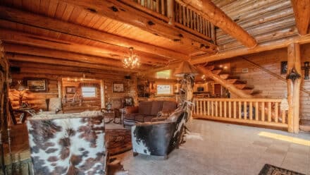 Rocknhat Sheridan Wyoming horse ranchette rustic and spacious main floor