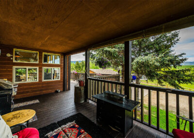 Creekside at Bird Farm deck