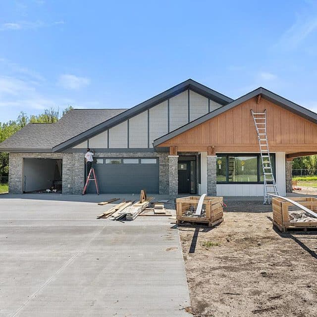 588 swan drift ct featured image